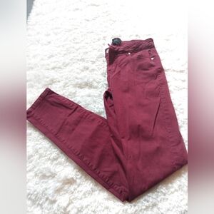 EUC Celebrity Pink waist 27 wine skinny jeans